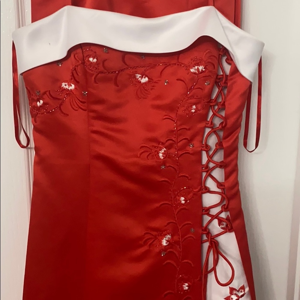 Dress!!! - Picture 2 of 5